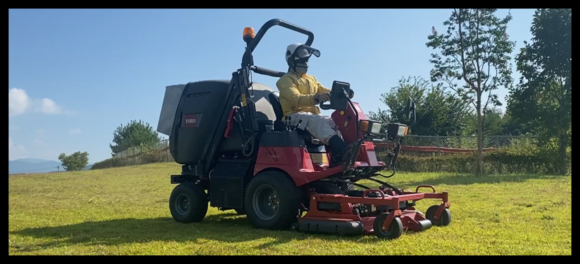 乗用ロータリーモア（直接集草型）